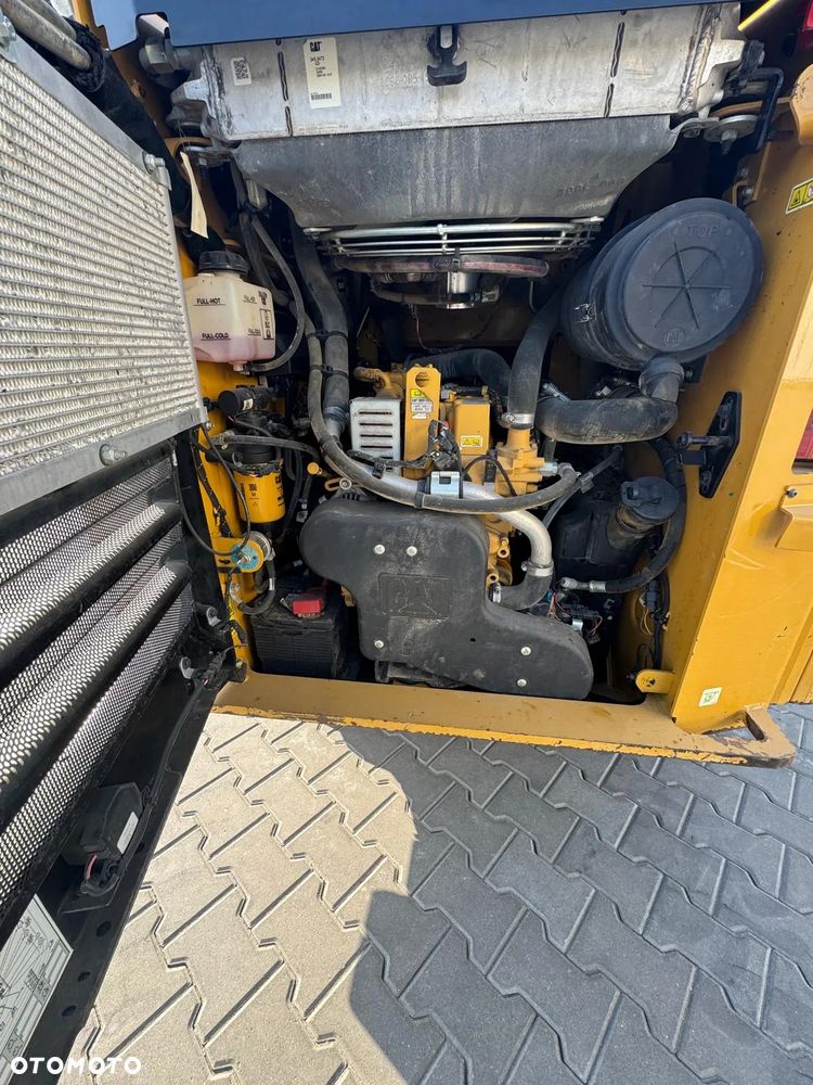 Caterpillar 262D3 - 13