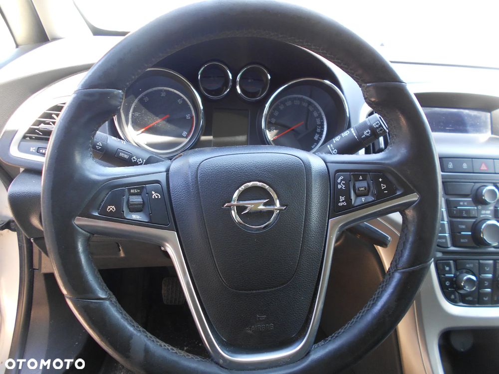 OPEL ASTRA J SPORT TOURER KOMBI KOD LAKIERU Z176 92KW-125KM  SILNIK SKRZYNIA BIEGOW MANUALNA 6 BIEGOWA MASKA LAMPA LUSTERKO PAS PRZEDNI BLOTNIK ZAWIESZENIE  ZDERZAK PRZOD SPRYSK SPRISKIWACZ LAMP SOCZEWKA CZESCI - 25