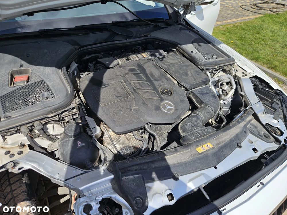 Mercedes-Benz Klasa E 200 d 9G-TRONIC - 27