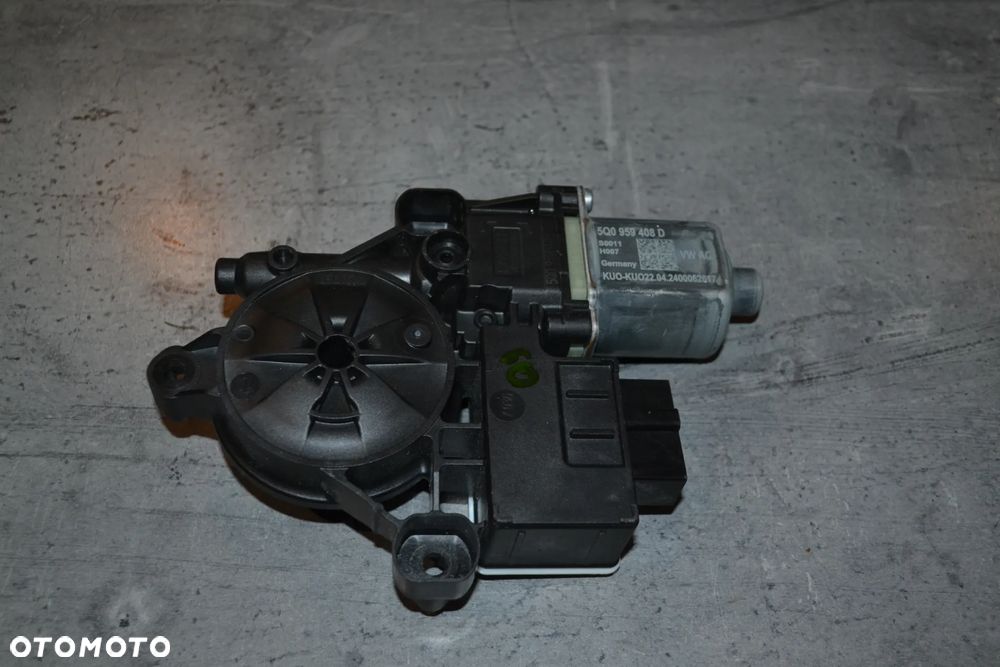 VW AUDI SEAT SKODA SILNICZEK SZYB TYŁ TYLNY 5Q0959408D