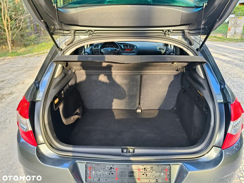 Citroën C4 VTi 120 Exclusive - 24