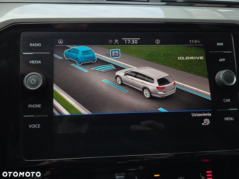 Volkswagen Passat Variant 2.0 TDI EVO Essence DSG - 20