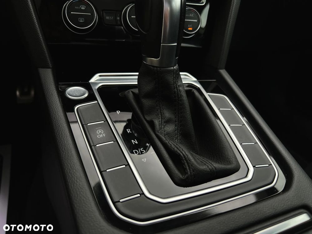 Volkswagen Arteon 2.0 TDI SCR DSG Elegance - 31