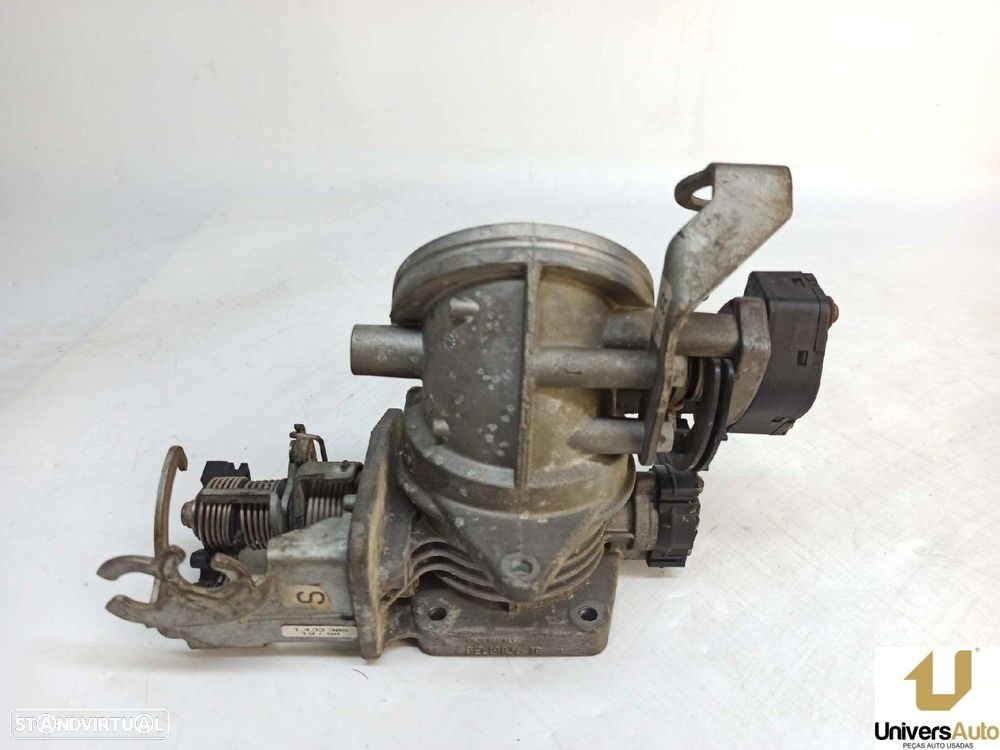 CORPO DE BORBOLETAS BMW SERIE 5 BERLINA (E39) 523I - 8