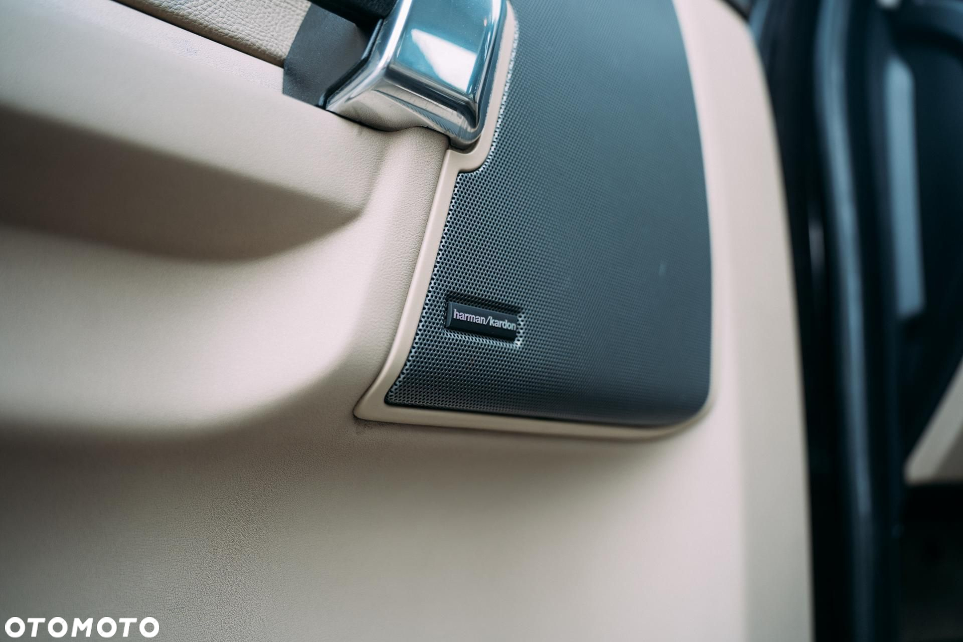 Land Rover Discovery - 19
