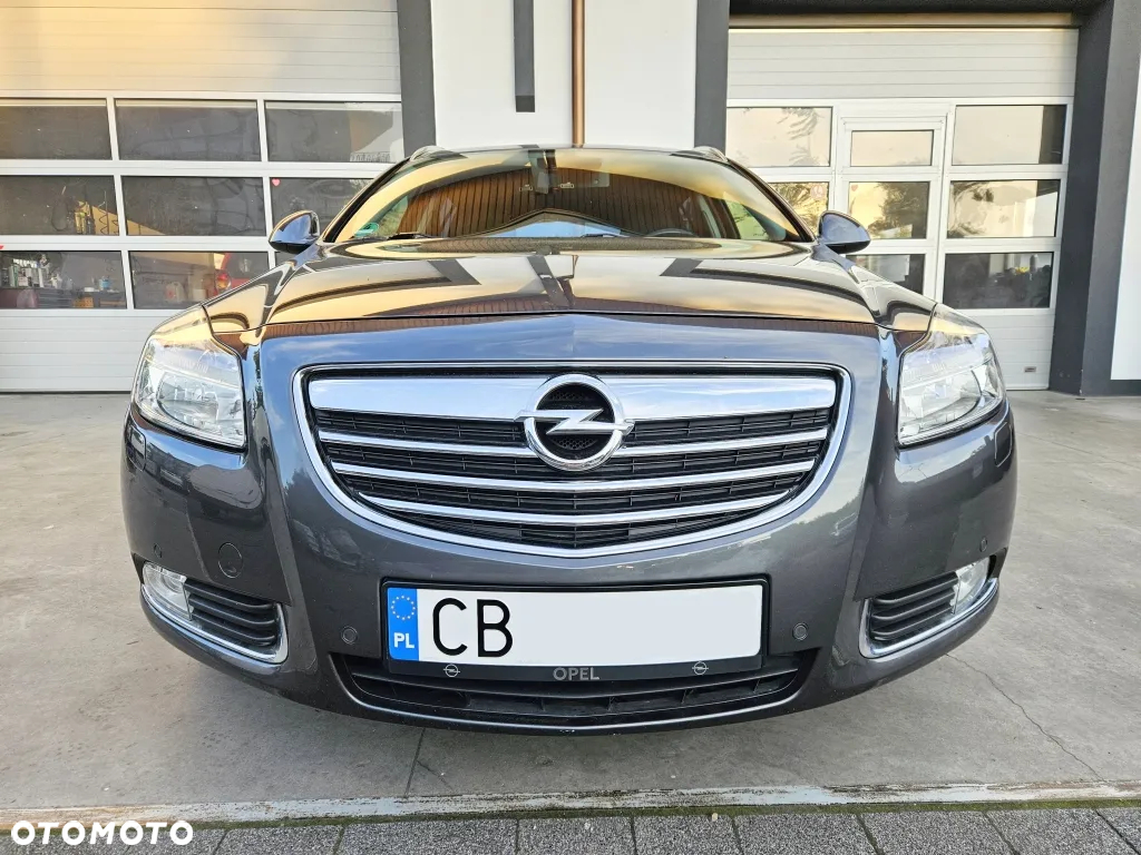 Opel Insignia 1.8 Sports Tourer - 2