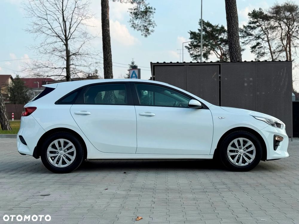 Kia Ceed - 21