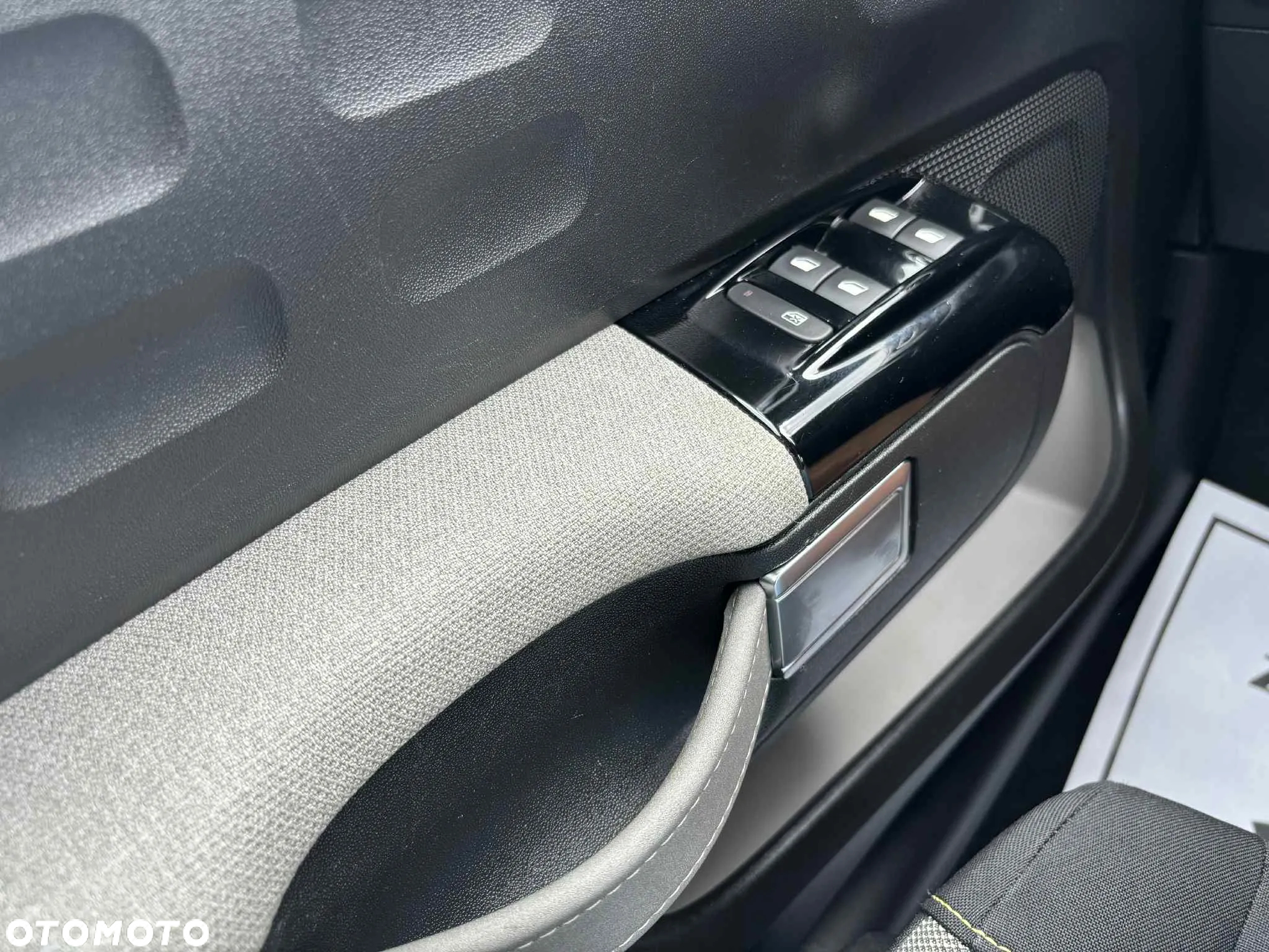 Citroën C3 1.2 PureTech Exclusive - 12