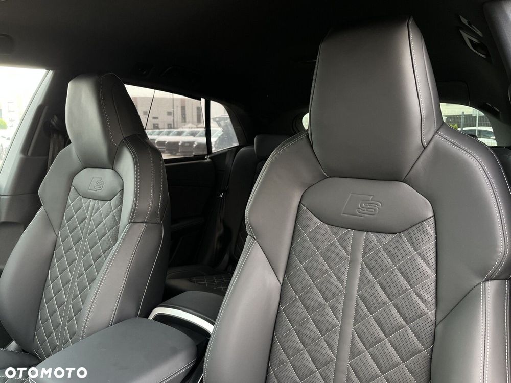 Audi SQ8 - 27