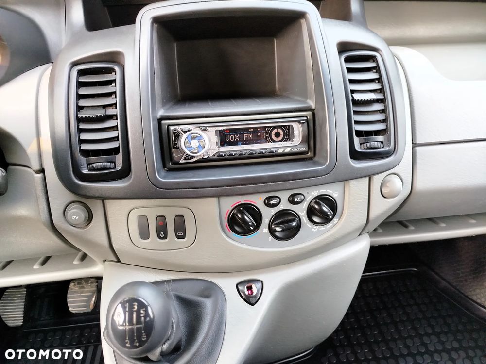 Opel Vivaro - 14