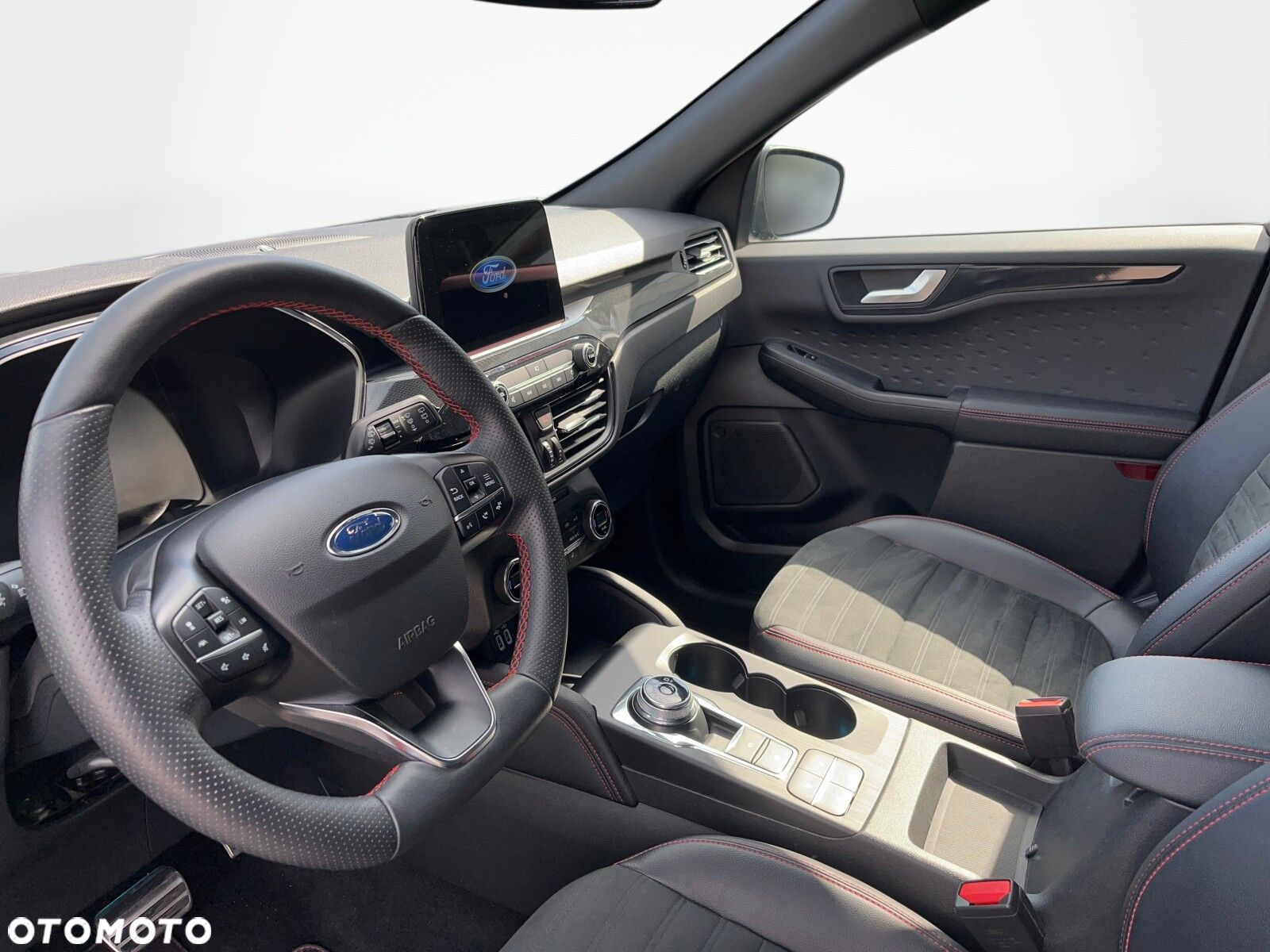Ford Kuga - 9