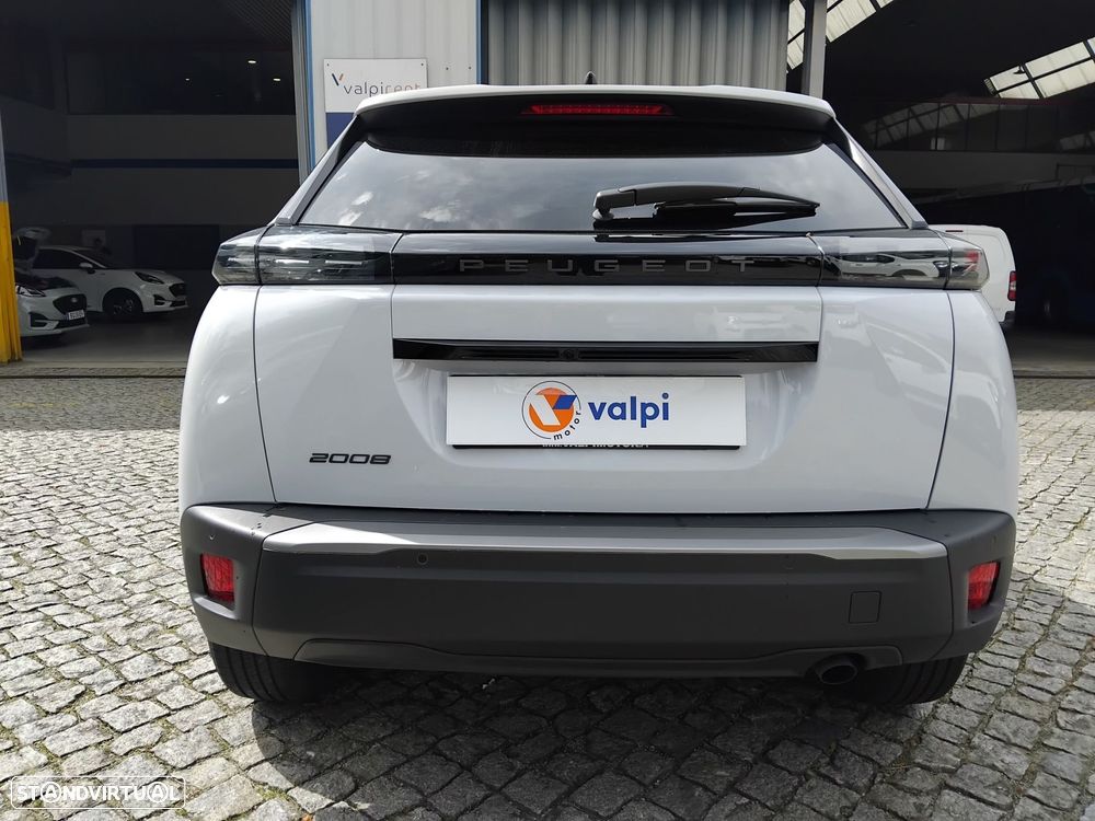 Peugeot 2008 1.2 PureTech Allure - 8