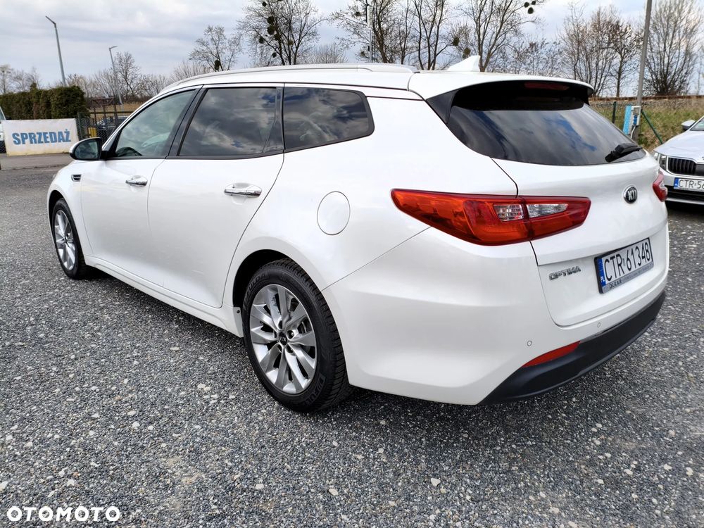 Kia Optima Sportagon 2.0 CVVL Vision - 14