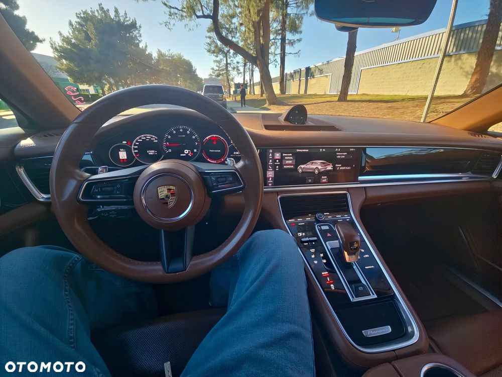 Porsche Panamera 4 Edition 10 Jahre - 9