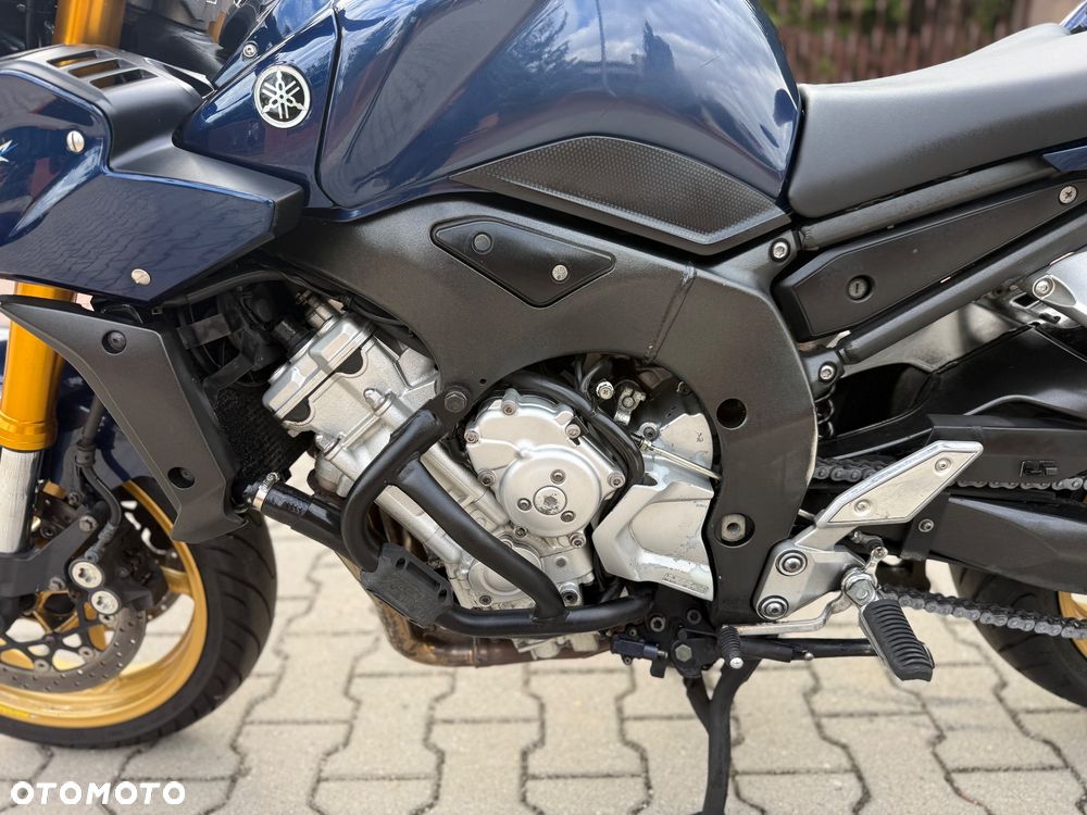 Yamaha FZ - 20