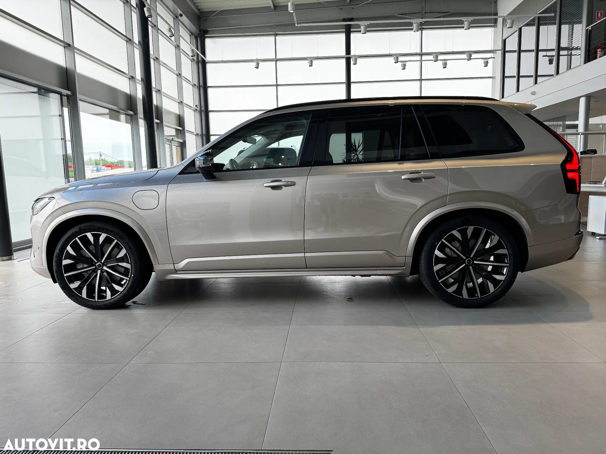 Volvo XC 90 Recharge T8 AWD Ultimate Dark - 8