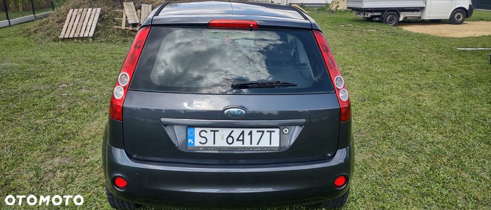 Ford Fiesta 1.3 - 9