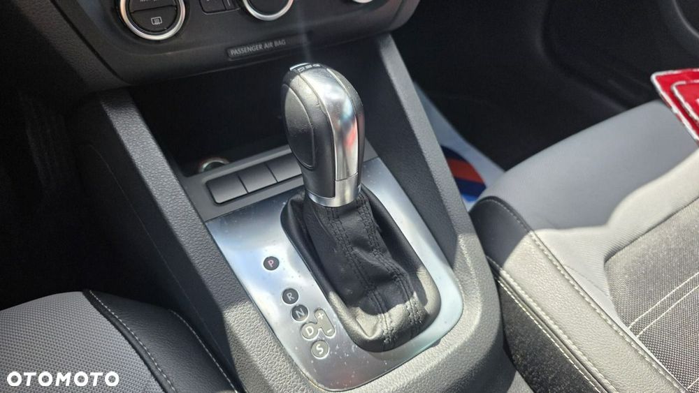 Volkswagen Jetta - 14