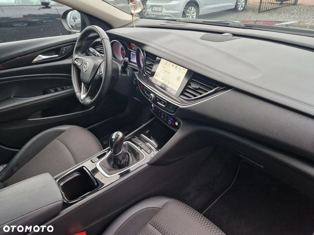 Opel Insignia - 29