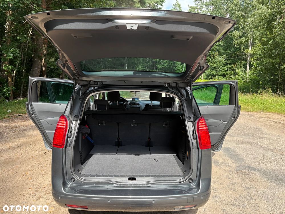 Peugeot 5008 - 23