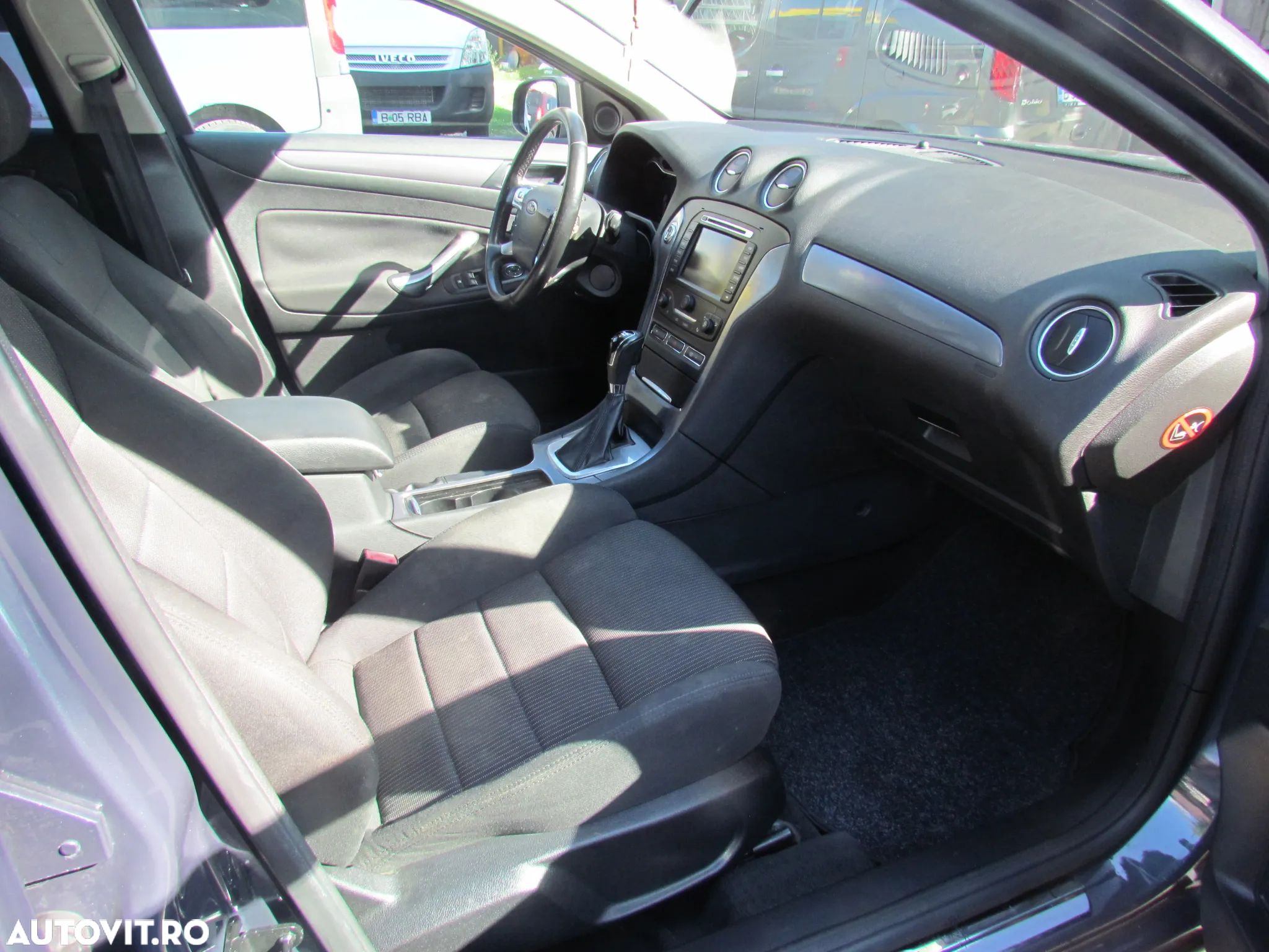 Ford Mondeo 2.0 TDCi Powershift Business Class - 7