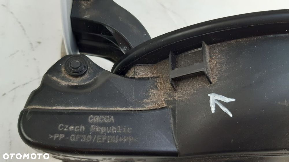 JAGUAR E-PACE KLAPKA WLEWU PALIWA J9C3-27936 - 6