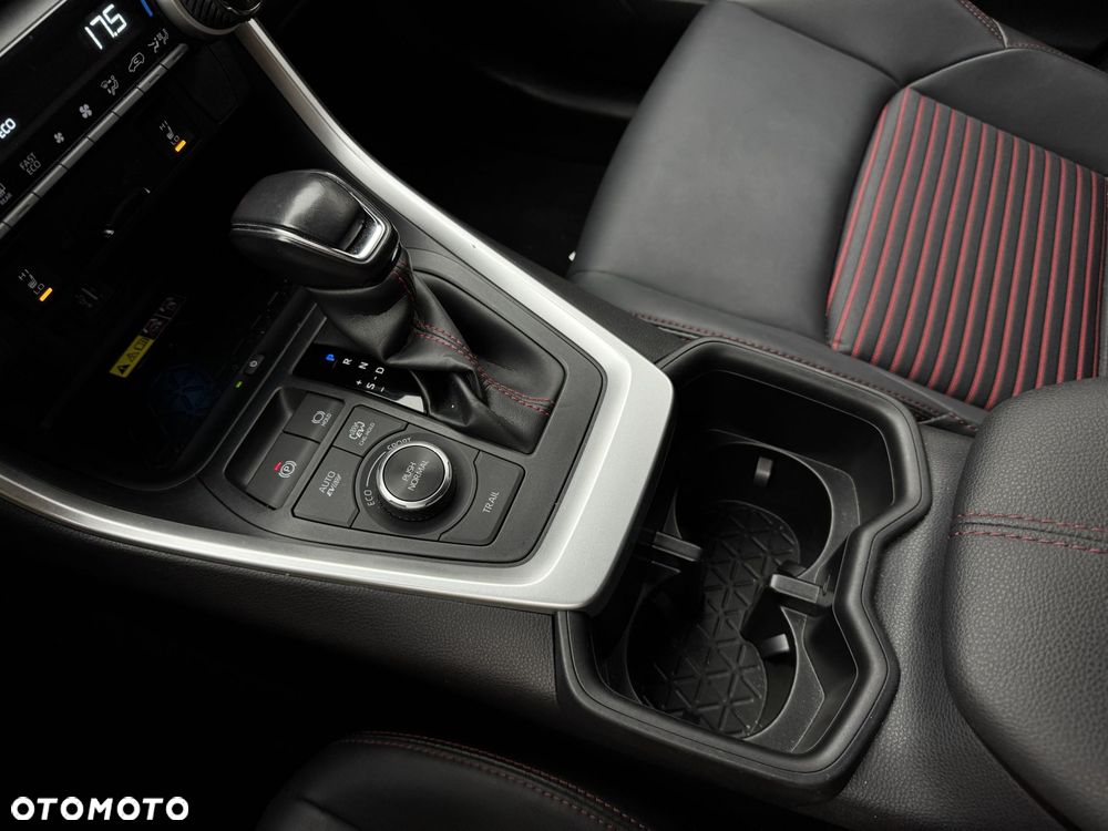 Toyota RAV4 - 29
