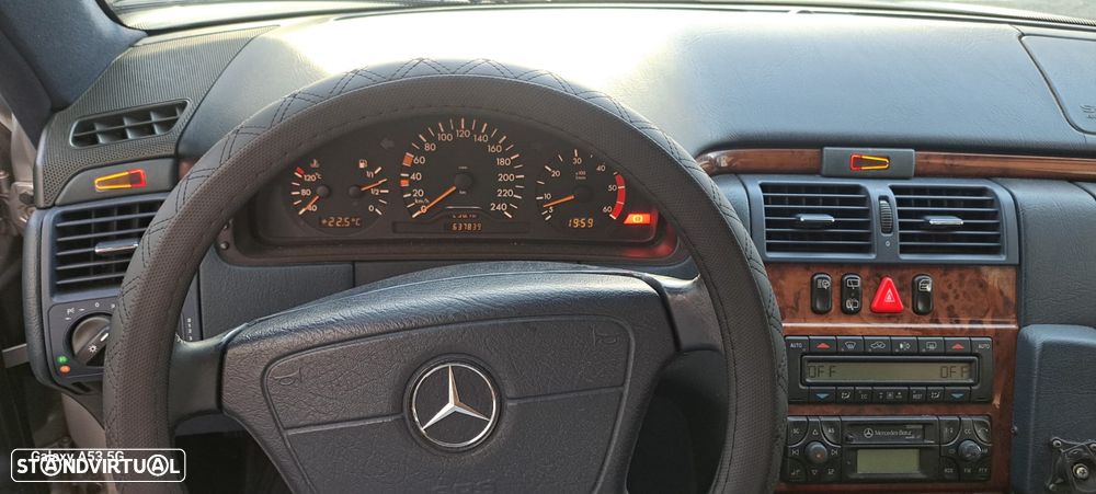 Mercedes-Benz E 220 CDI Elegance - 5