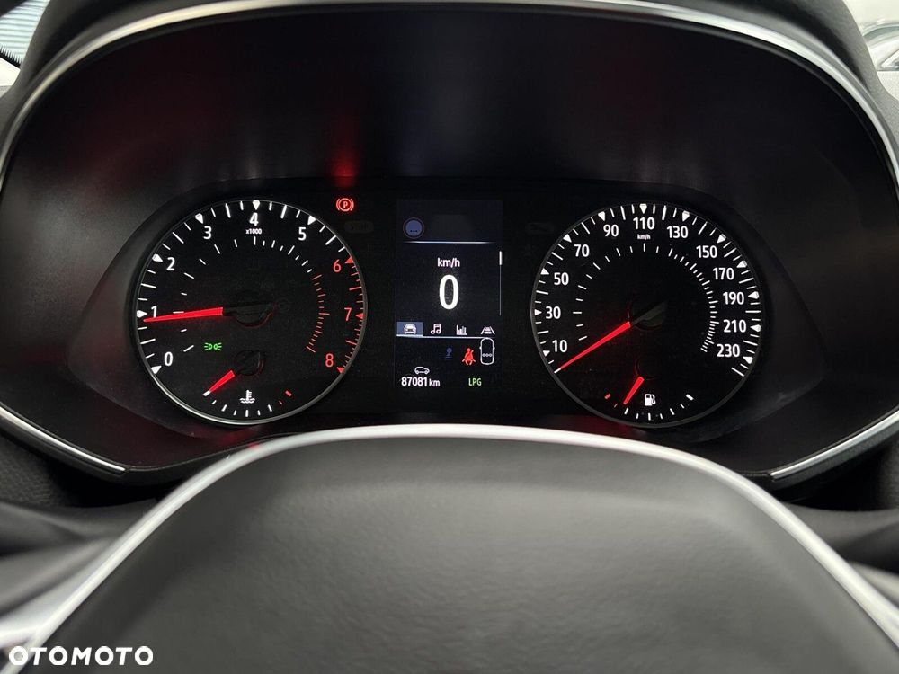 Renault Clio - 12