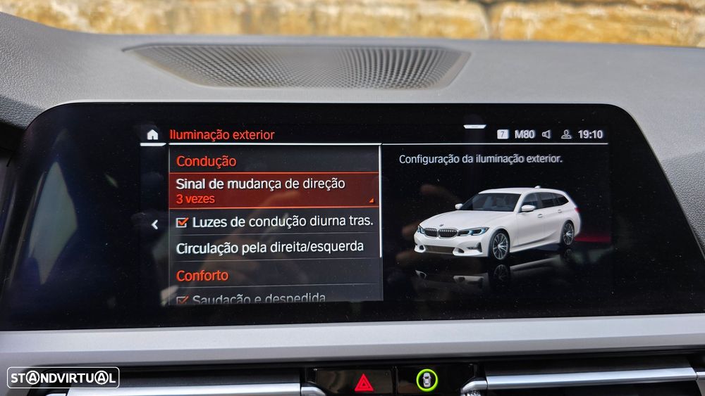 BMW 318 d Touring Line Sport Auto - 35
