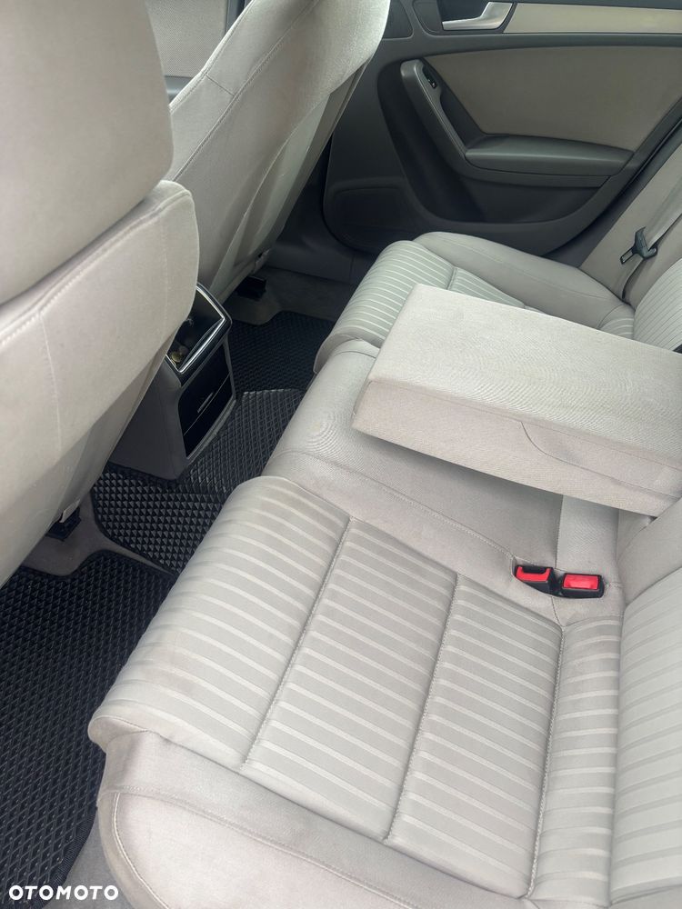Audi A4 Avant 2.0 TDI - 17