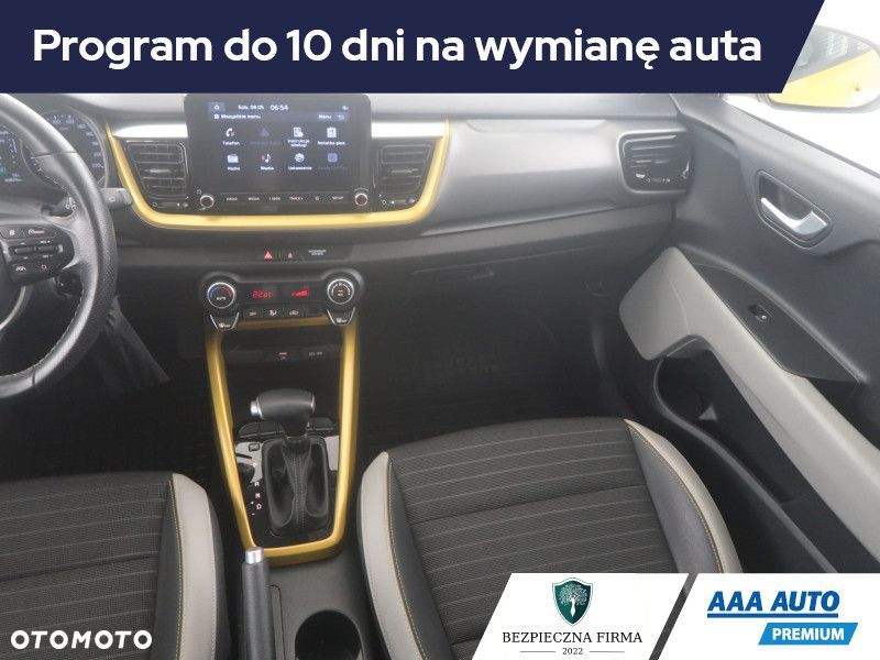 Kia Stonic - 10