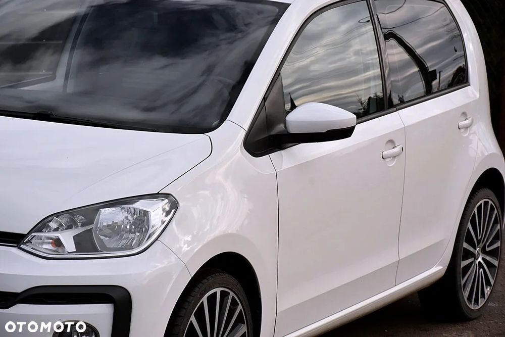 Volkswagen up! 1.0 high - 10