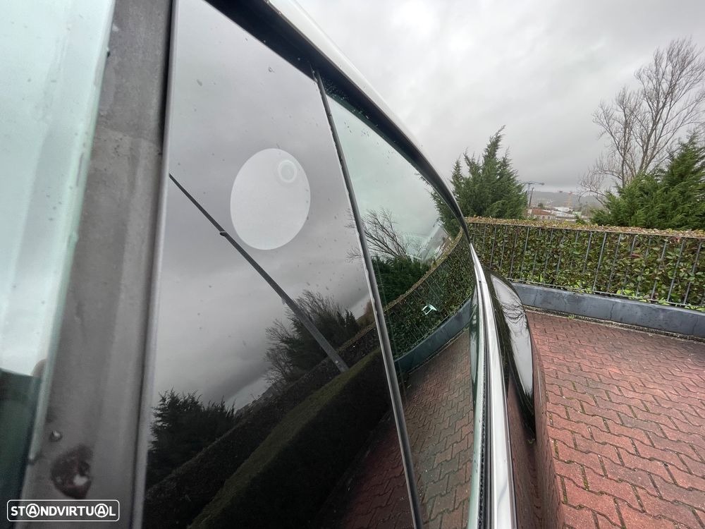 Tesla Model 3 Long Range AWD Dual Motor Performance - 12