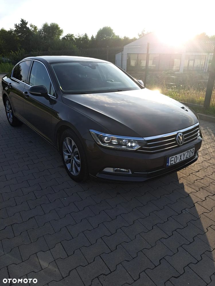 Volkswagen Passat 1.8 TSI BMT Comfortline - 2