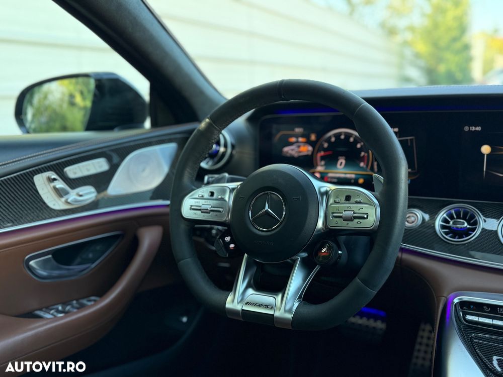 Mercedes-Benz AMG - 9