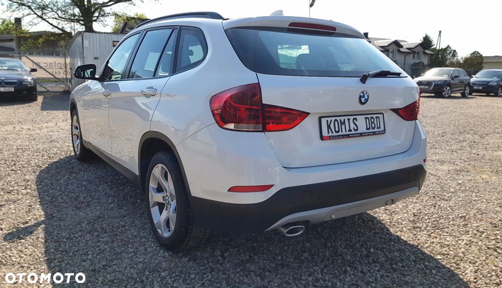BMW X1 xDrive20d Sport Line - 16