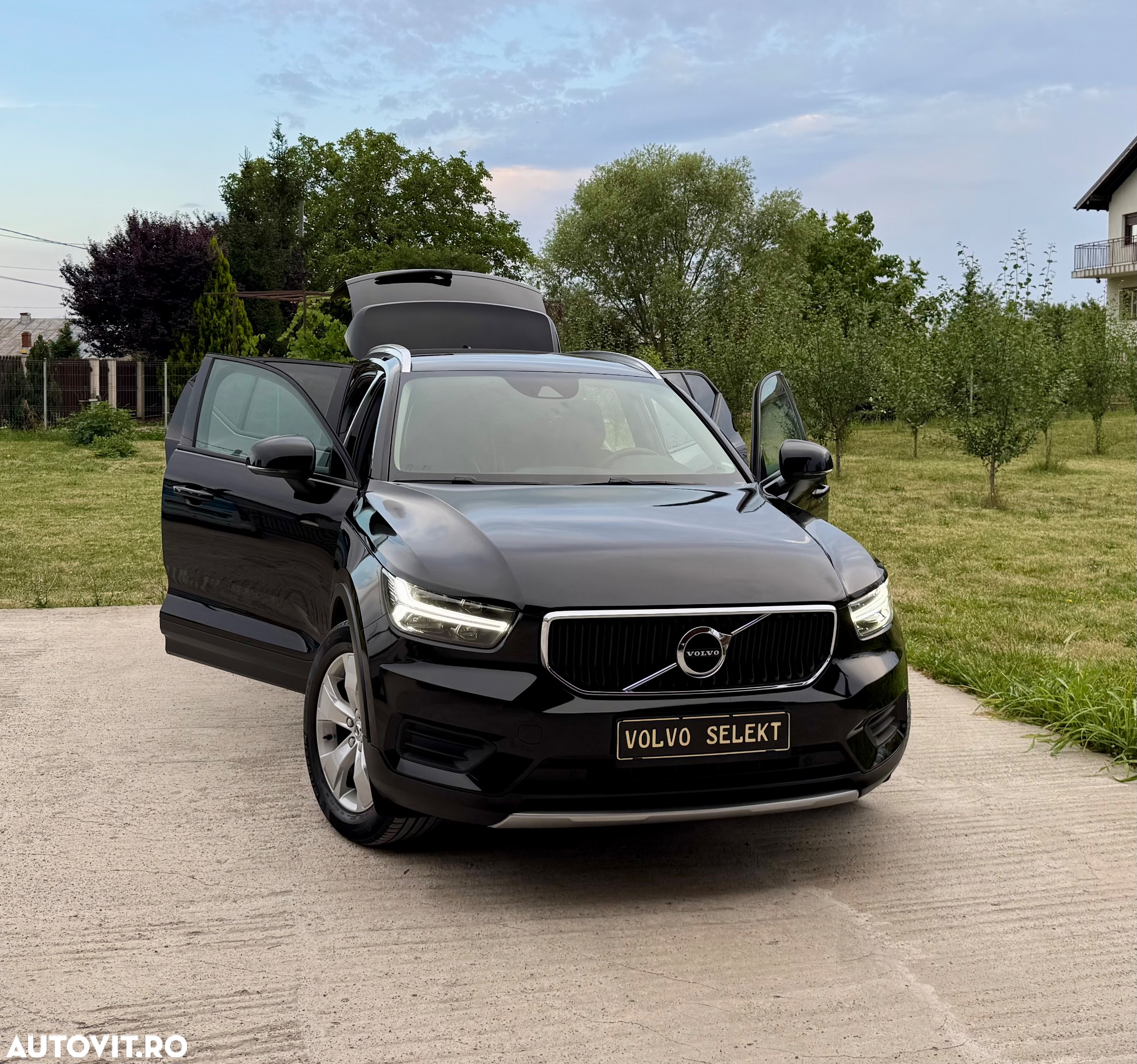 Volvo XC 40 D3 AWD Geartronic Momentum - 6