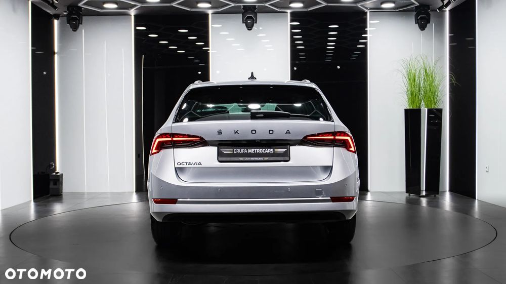Skoda Octavia 2.0 TDI Ambition DSG - 6
