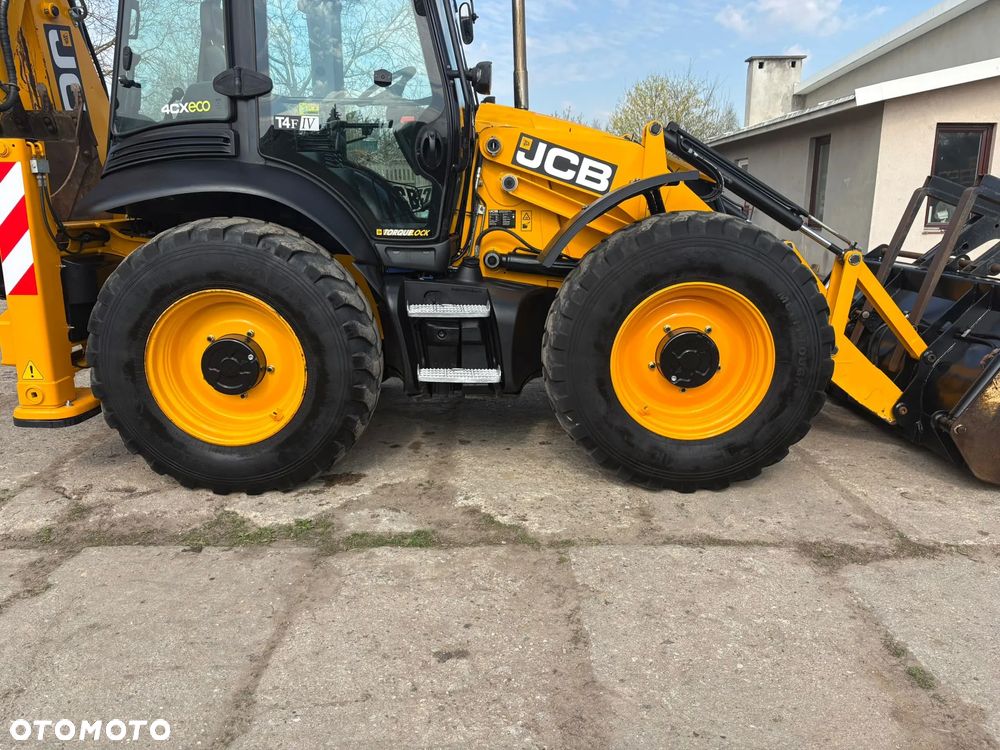 JCB 4CX - 26
