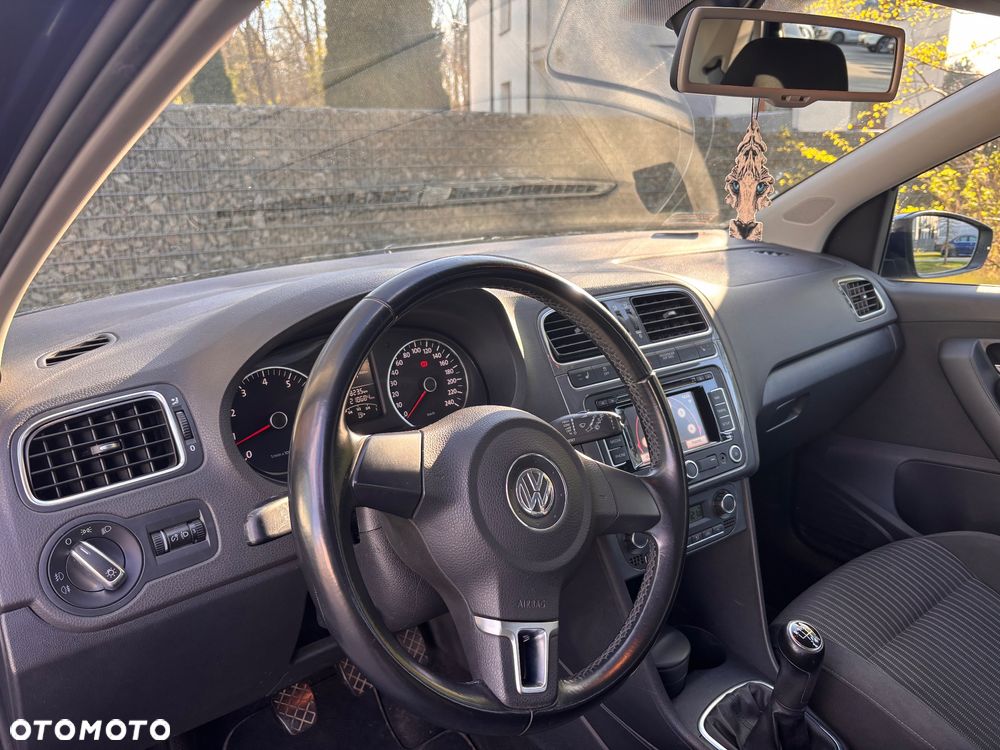 Volkswagen Polo - 11