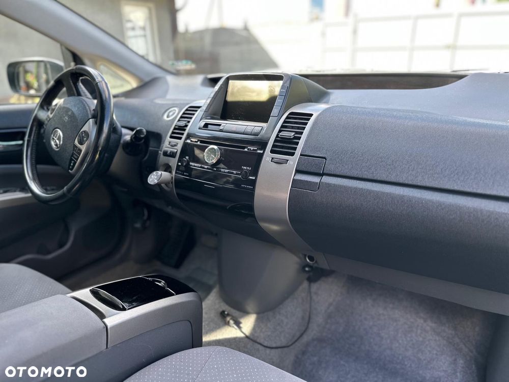 Toyota Prius - 7
