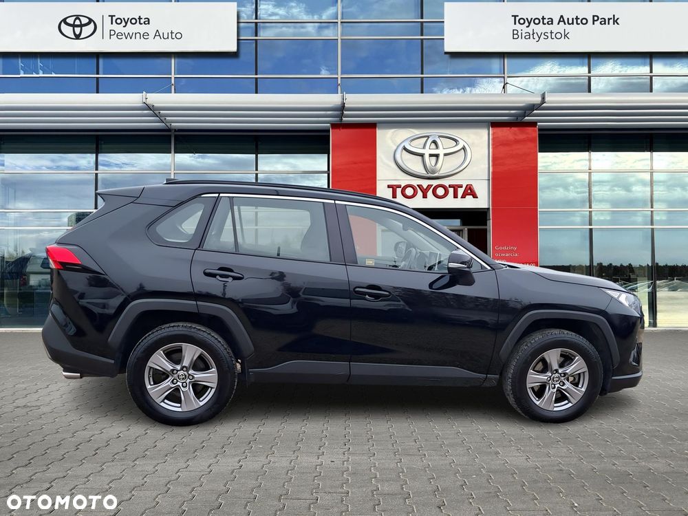 Toyota RAV4 - 6