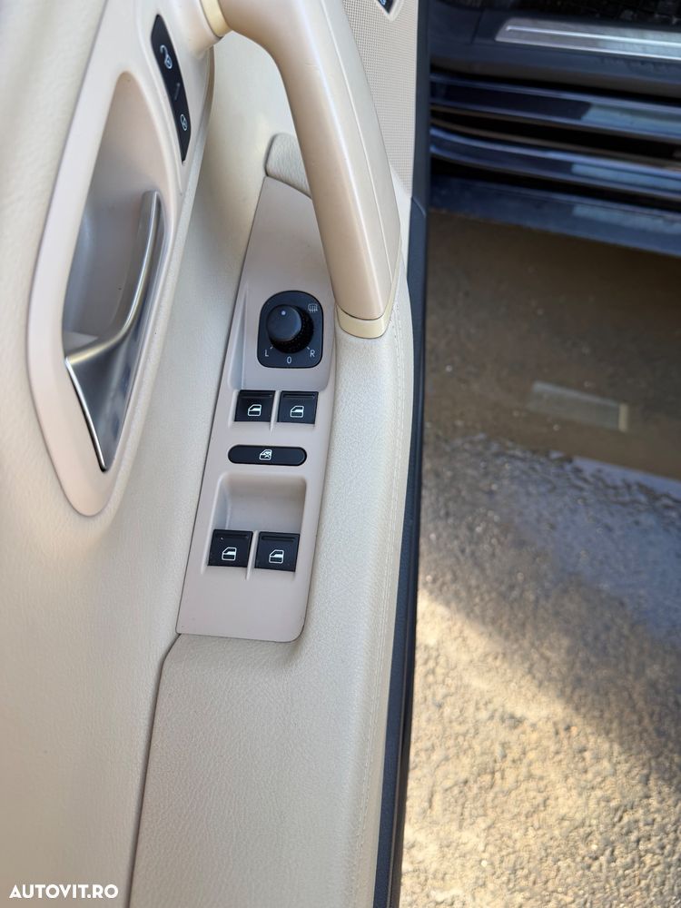 Volkswagen Passat CC - 12