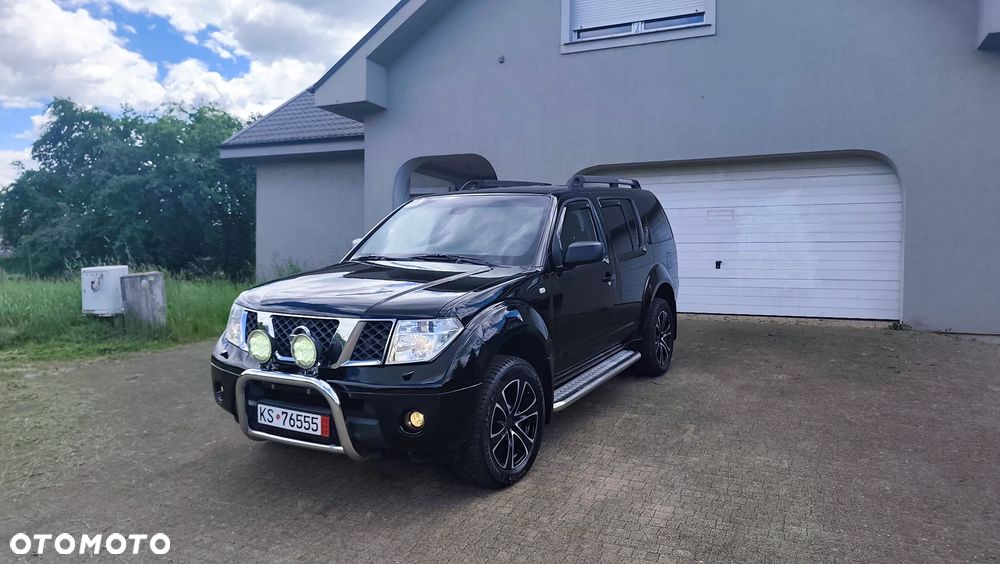Nissan Pathfinder 2.5 dCi Premium - 1