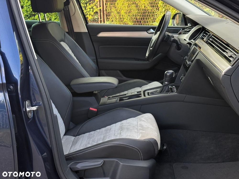 Volkswagen Passat 2.0 TDI SCR (BlueMotion Tech) 4Mot DSG Highline - 26