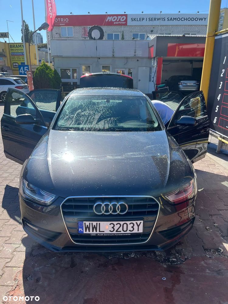 Audi A4 Limousine - 19