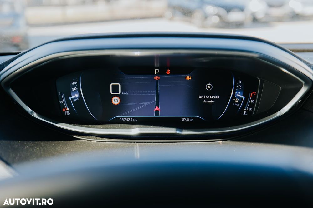 Peugeot 3008 PureTech 130 Stop & Start GPF EAT8 Allure - 20