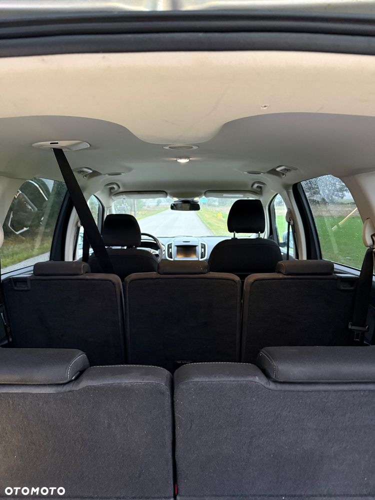 Ford Galaxy - 26