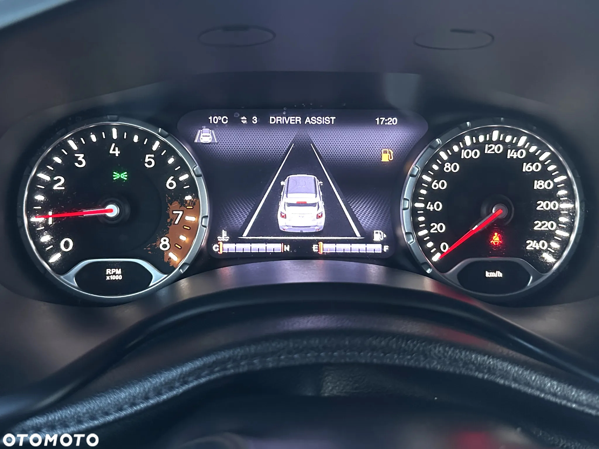 Jeep Renegade 1.4 MultiAir Limited FWD S&S - 29